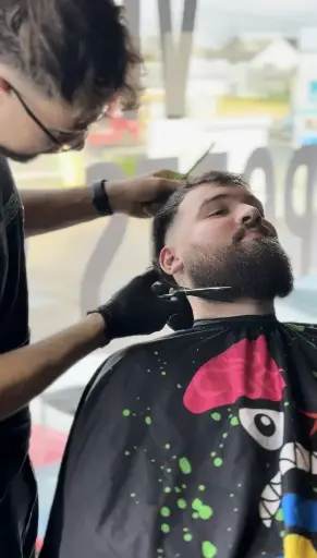 Réserver un rendez-vous (cheveux + Barbe)